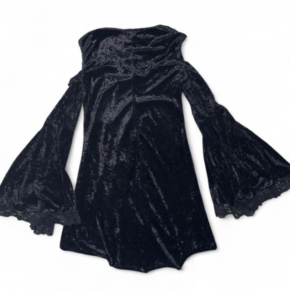 Lip Service Black Goth Top - Picture 5 of 6